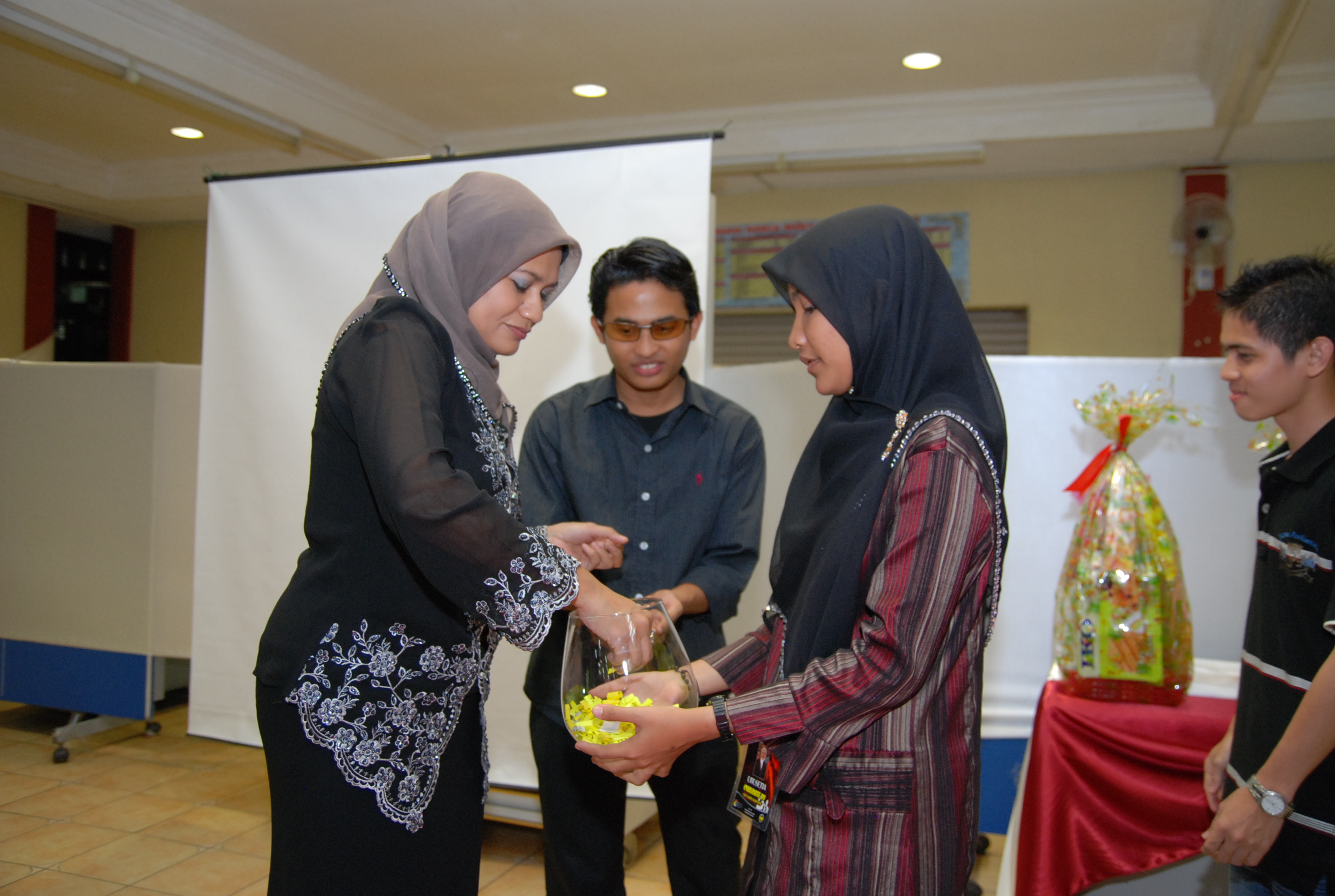 CyberNight09 135